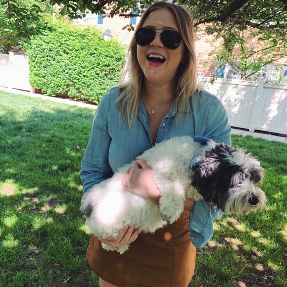 Meet your Posher, Devan - Picture 3 of 3